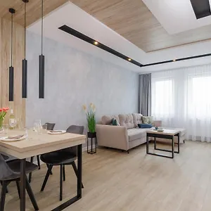 https://kolobrzeg-four-season-apartment-by-reners.kolobrzeghotels.com